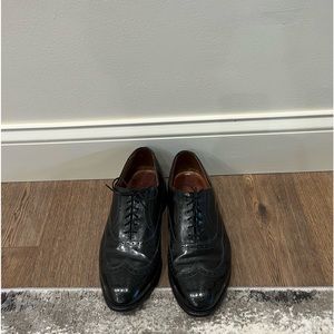 Allen Edmonds black size 10D leather wing tips